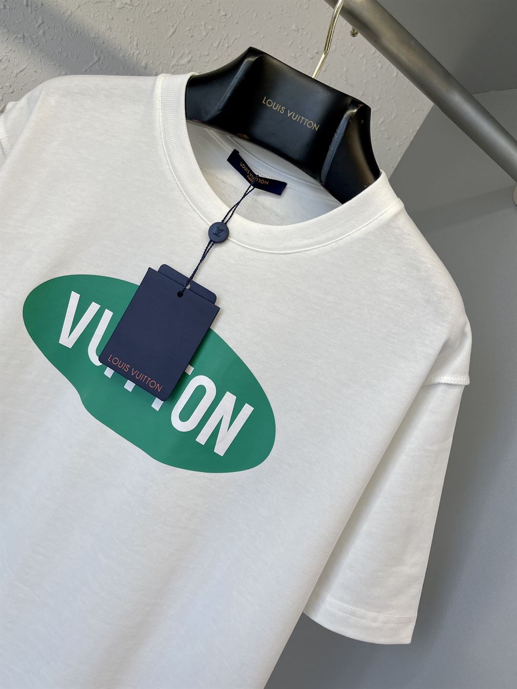 LOUIS VUITTON T-SHIRT - LVTS016