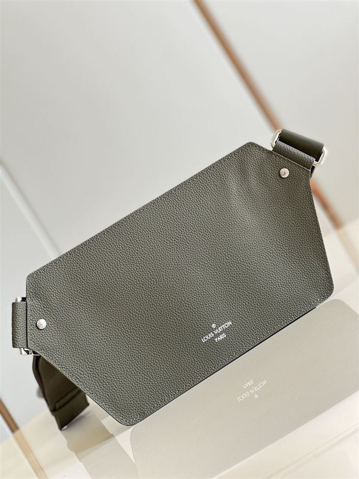 LOUIS VUITTON TAKEOFF SLING AEROGRAM - LVB035