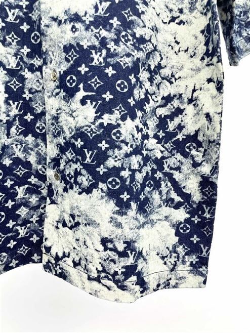 LOUIS VUITTON TAPESTRY MONOGRAM - LVTS050