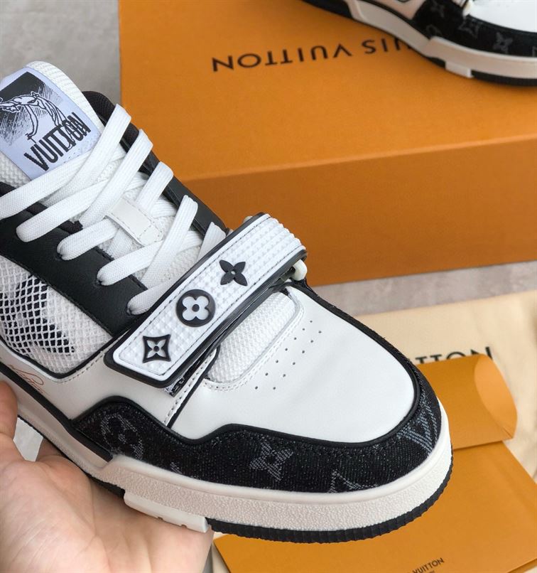 LOUIS VUITTON TRAINER MONOGRAM DENIM - LVS016