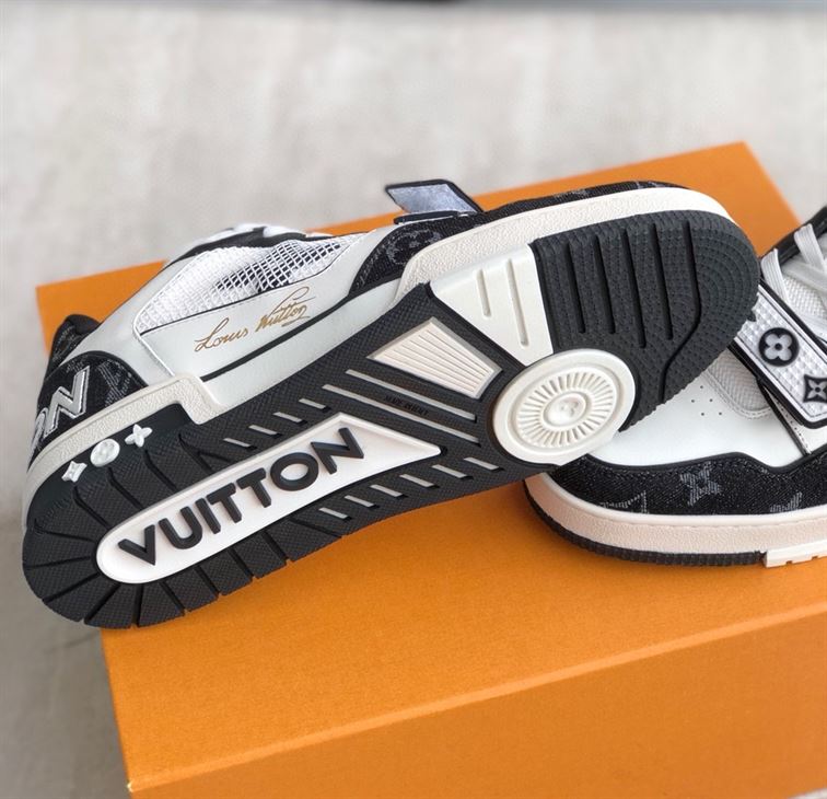 LOUIS VUITTON TRAINER MONOGRAM DENIM - LVS016