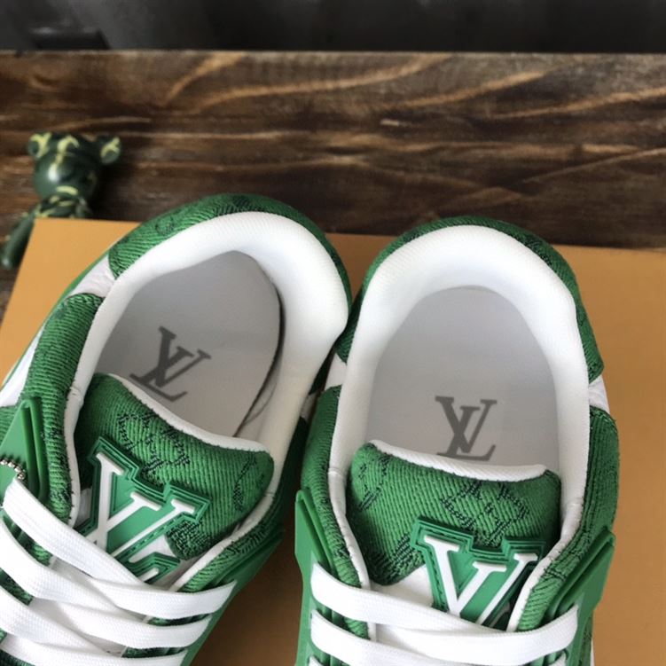 LOUIS VUITTON TRAINER SNEAKER - LVS032