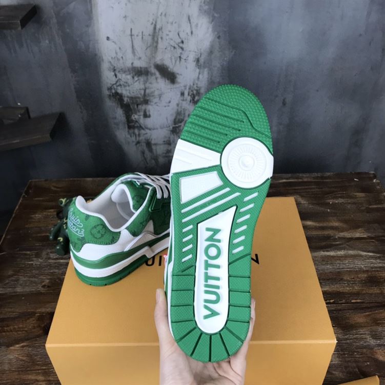 LOUIS VUITTON TRAINER SNEAKER - LVS032