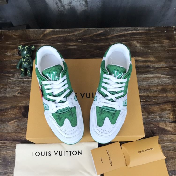 LOUIS VUITTON TRAINER SNEAKER - LVS032