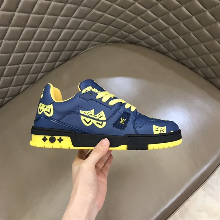 LOUIS VUITTON TRAINER SNEAKER - LVS075