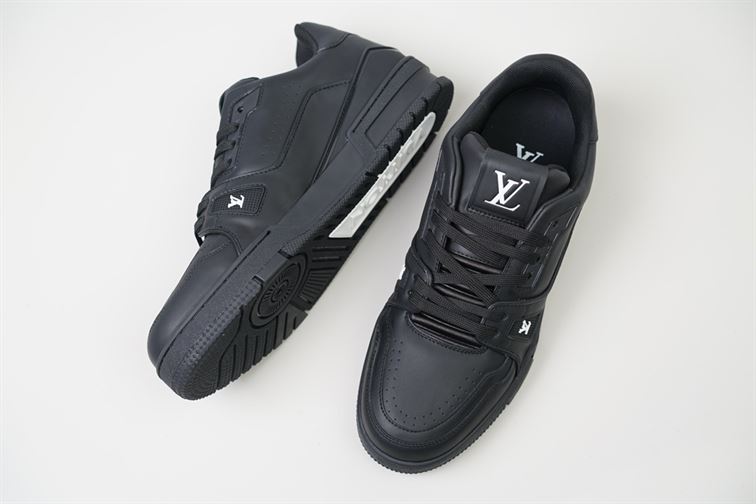 LOUIS VUITTON TRAINER SNEAKER - LVS084