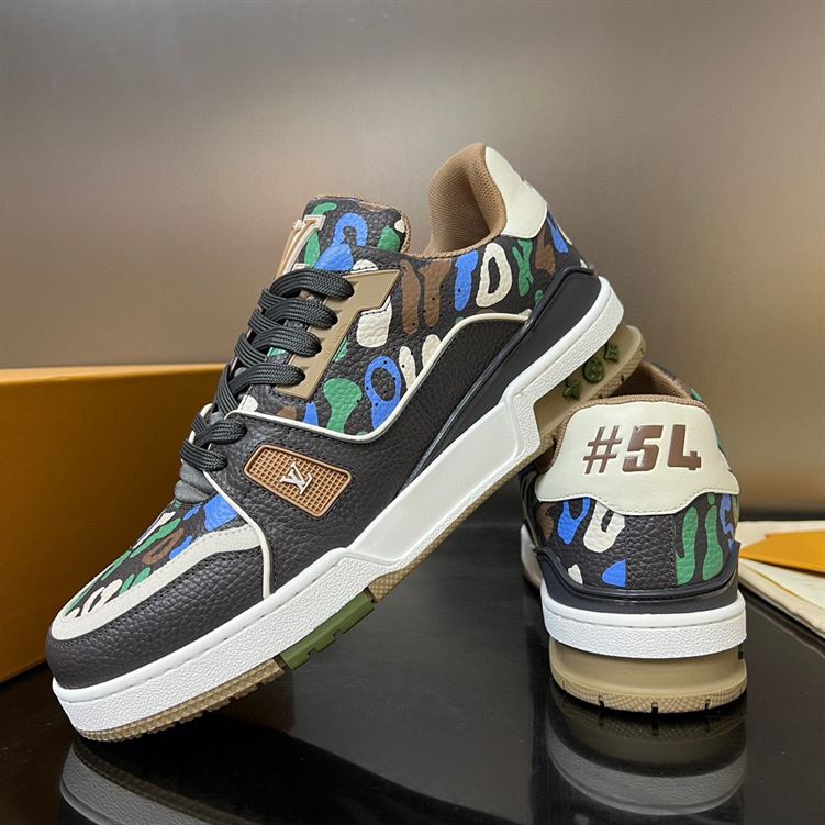 LOUIS VUITTON TRAINER SNEAKER IN KHAKI - LVS145