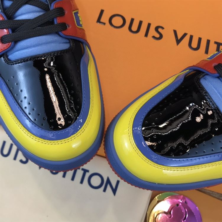 LOUIS VUITTON TRAINER SNEAKERS IN NAVY BLUE PATENT CANVAS - LVS034