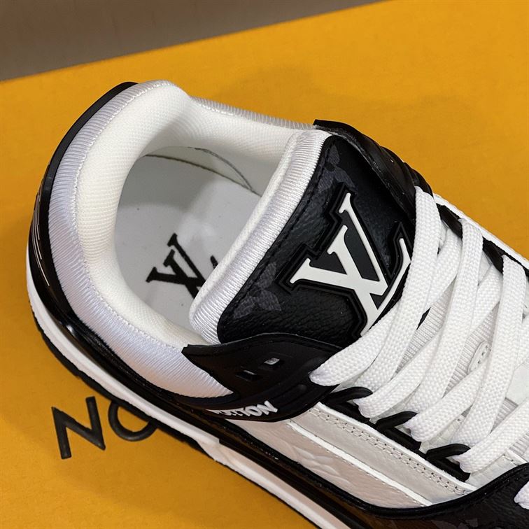 LOUIS VUITTON TRAINER WHITE BLACK WHITE - LVS018