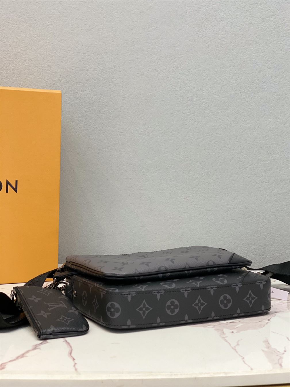 LOUIS VUITTON TRIO MESSENGER BAG - LVB025