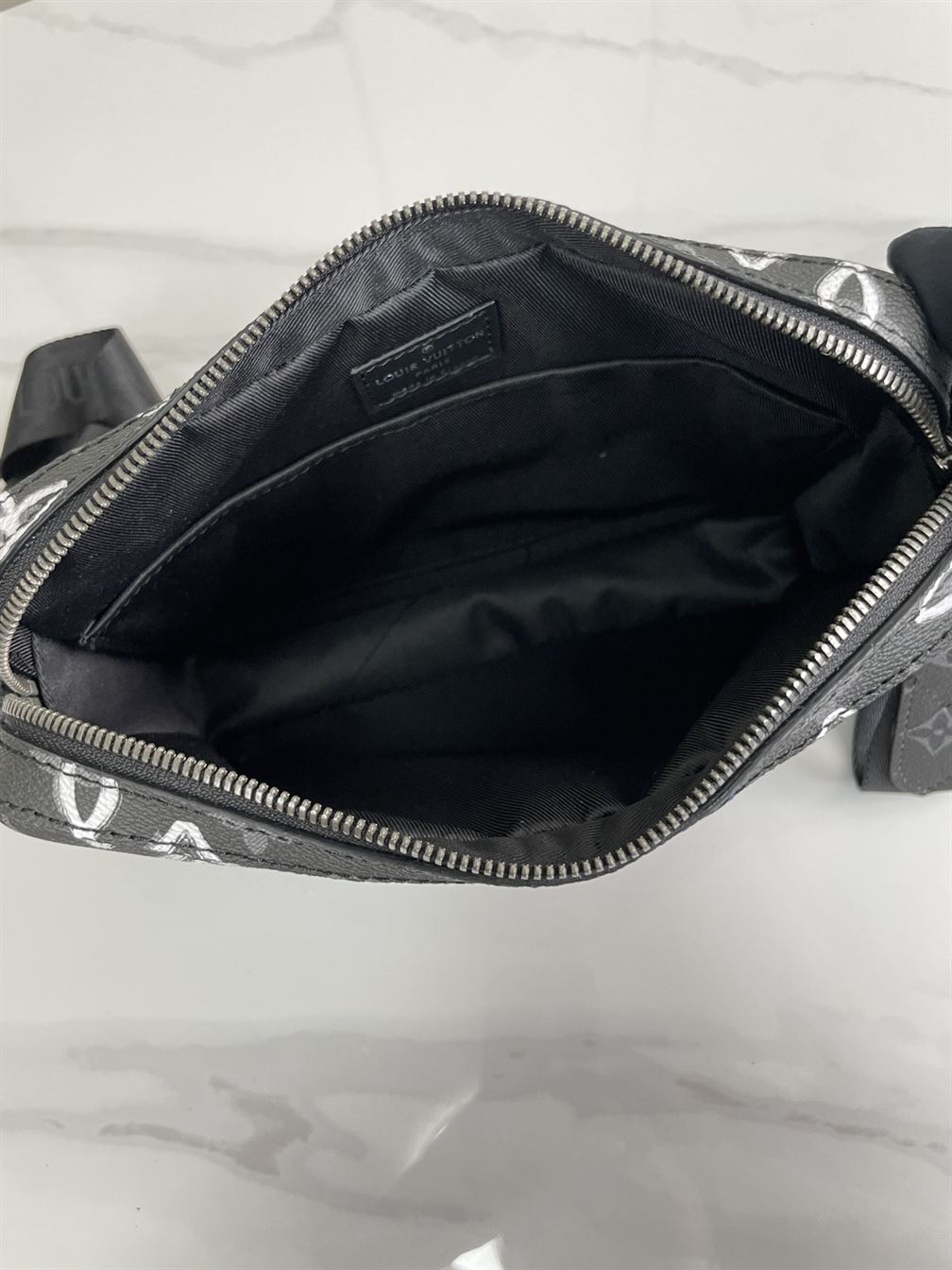 LOUIS VUITTON TRIO MESSENGER BAG - LVB066