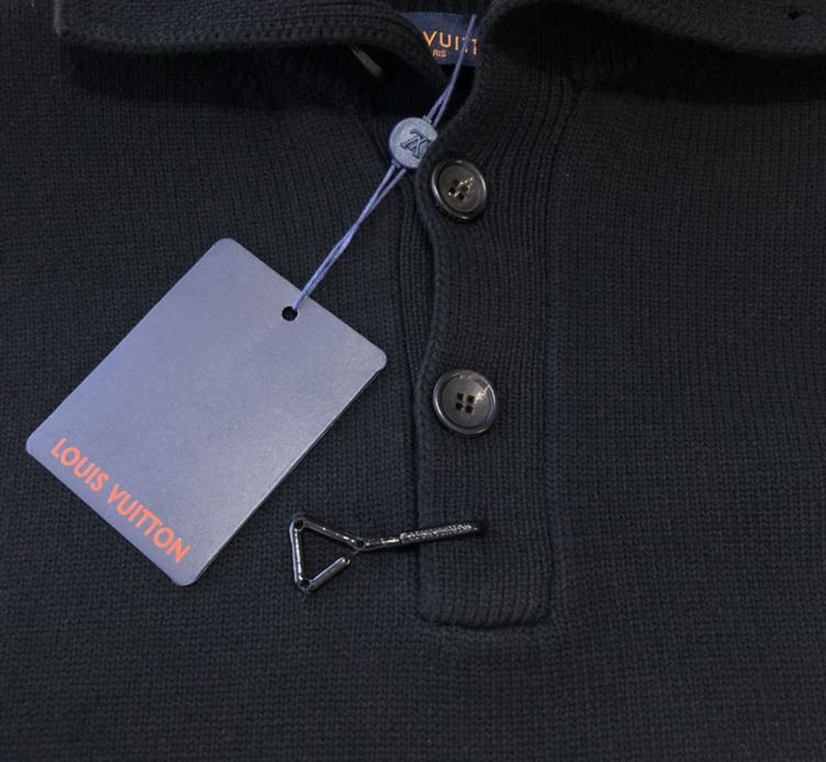 LOUIS VUITTON WINTERY CAMIONNEUR - LH067