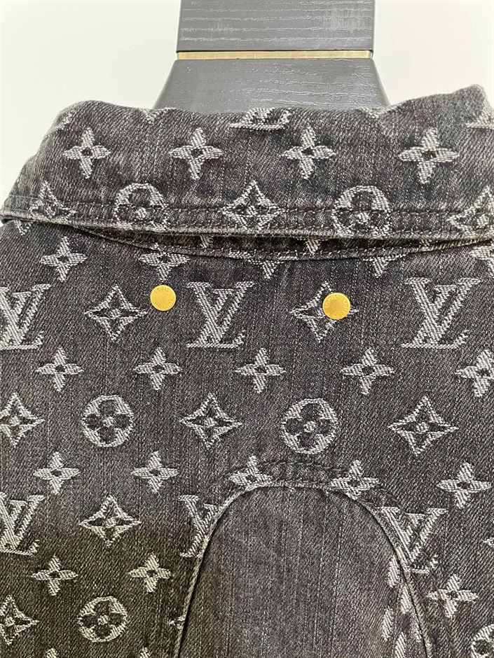 LOUIS VUITTON X NIGO GIANT DAMIER WAVES MNGM DENIM JACKET NOIR - LVC001