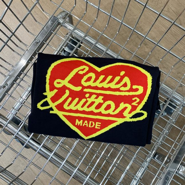 LOUIS VUITTON X NIGO HEART LOGO SWEATERS - LH061