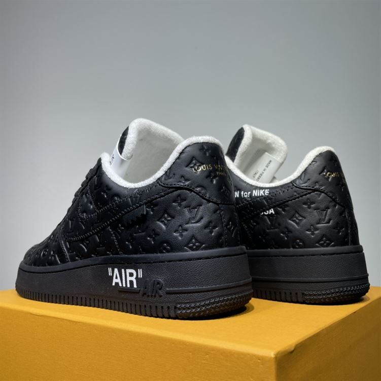 LOUIS VUITTON X NIKE AIR FORCE 1 LOW-TOP SNEAKERS - LVS135