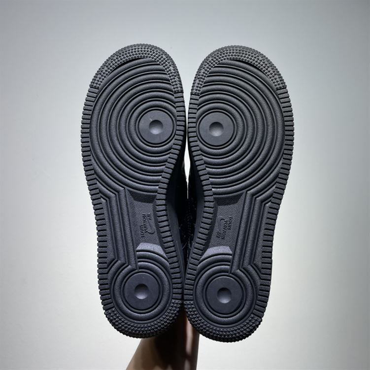 LOUIS VUITTON X NIKE AIR FORCE 1 LOW-TOP SNEAKERS - LVS135