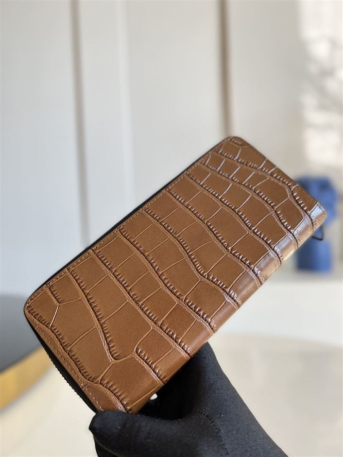 LOUIS VUITTON ZIPPY WALLET ALLIGATOR LEATHER
