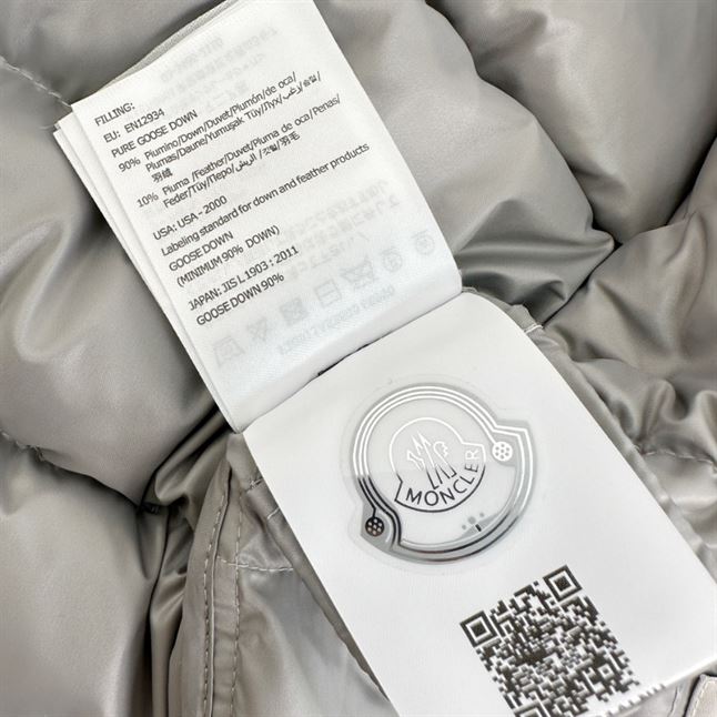 MONCLER ACORUS QUILTED DOWN JACKET IN GREY - MC058