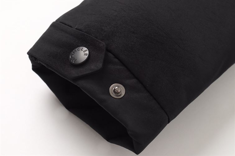 MONCLER COAT - MC109