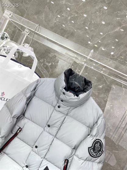 MONCLER COAT - MC115