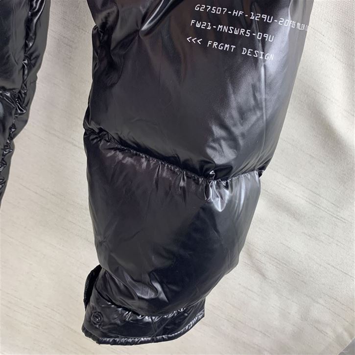 MONCLER COAT - MC117