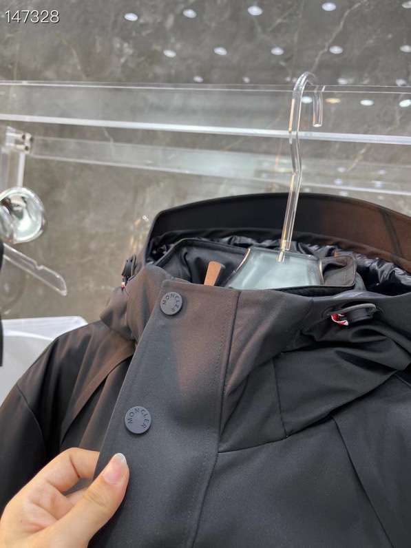 MONCLER COAT - MC121