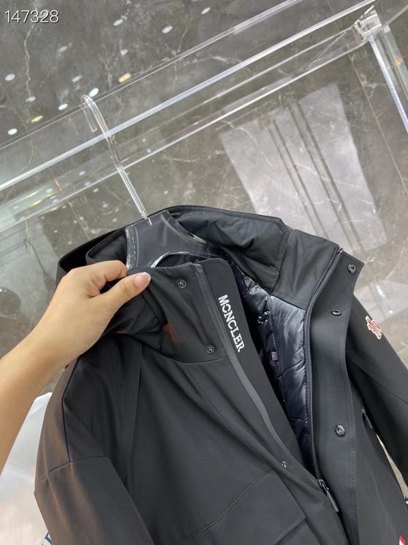 MONCLER COAT - MC121