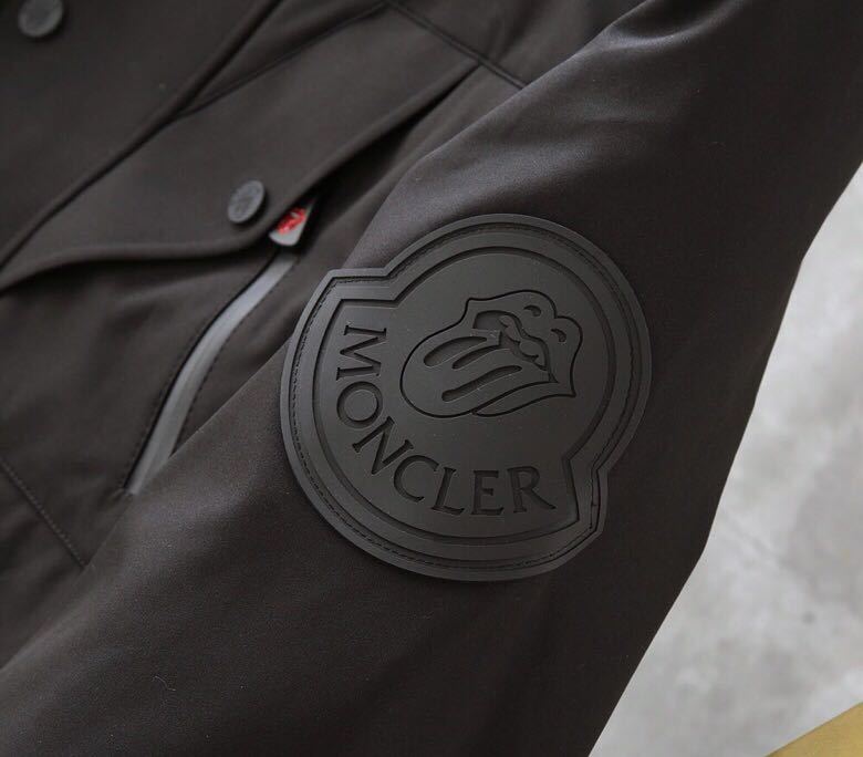 MONCLER COAT - MC126