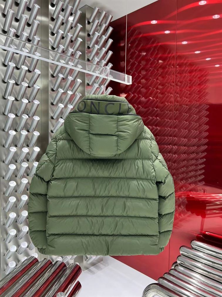 MONCLER COAT - MC130