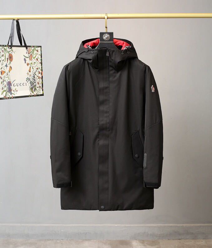 MONCLER COAT - MC136