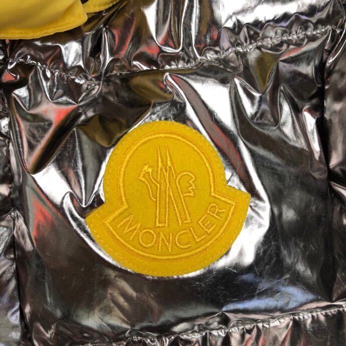 MONCLER COAT - MC139