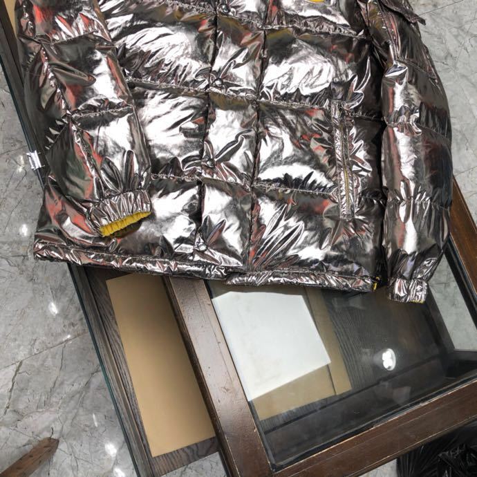 MONCLER COAT - MC139