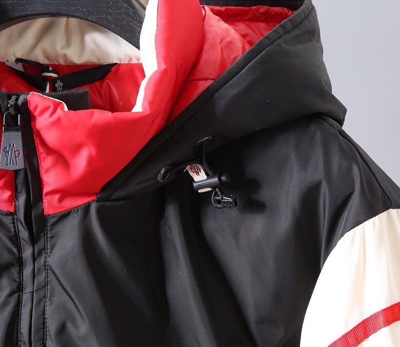 MONCLER COAT - MC140