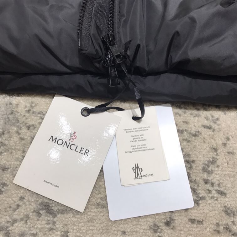 MONCLER COAT FOR MEN - MC013