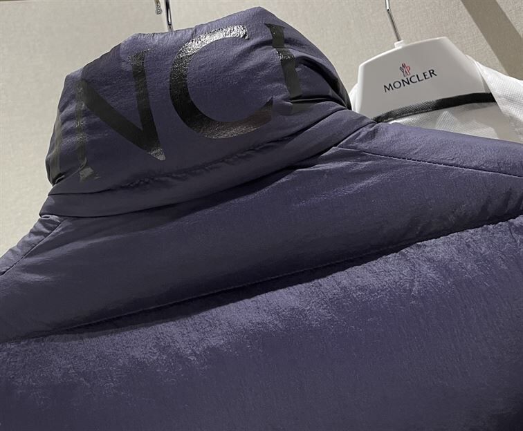 MONCLER COAT FOR MEN - MC014