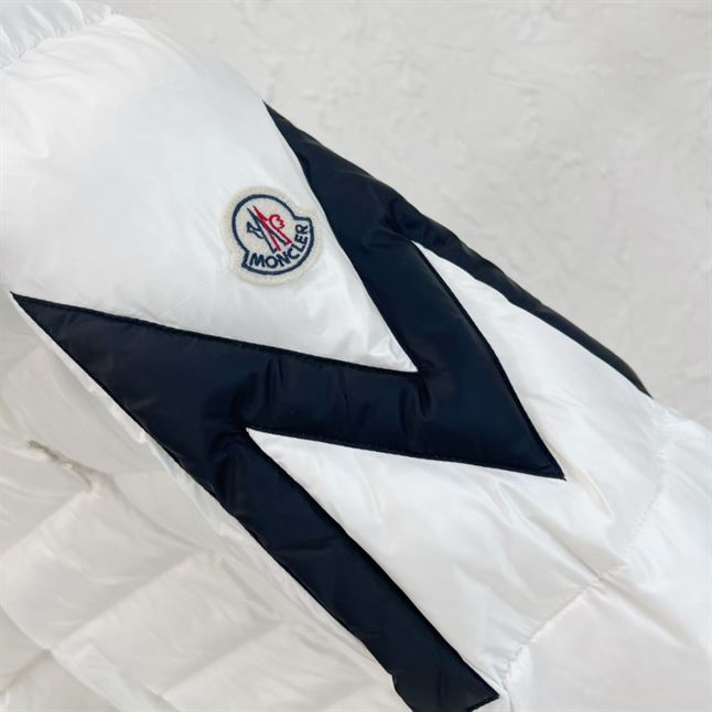 MONCLER CORYDATE PADDED JACKET - MC045
