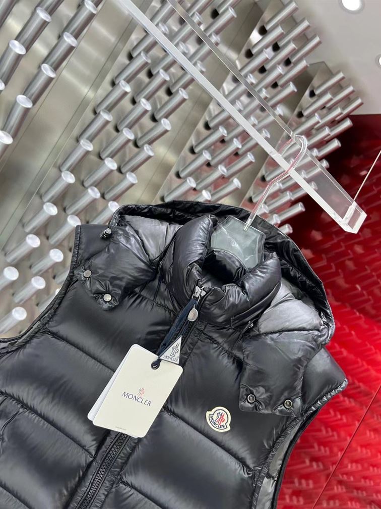 MONCLER DOWN GILET - MC133