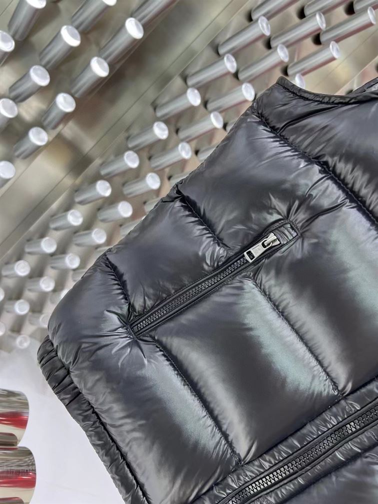 MONCLER DOWN GILET - MC133