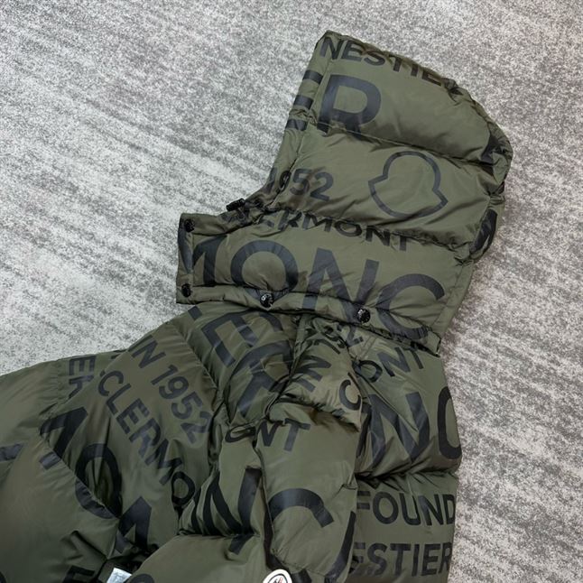MONCLER DOWN JACKET - MC024