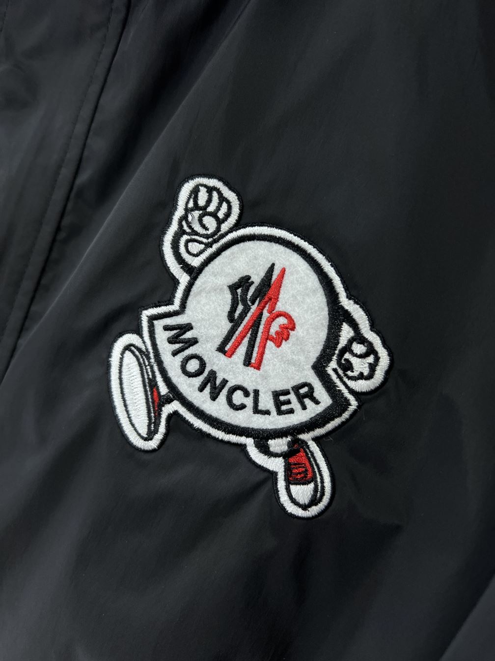 MONCLER GUIERS RAIN JACKET - MC099