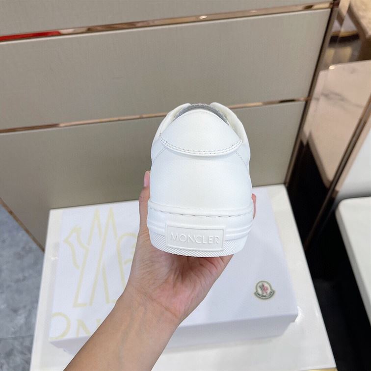 MONCLER LOW-TOP SNEAKERS - MCS002