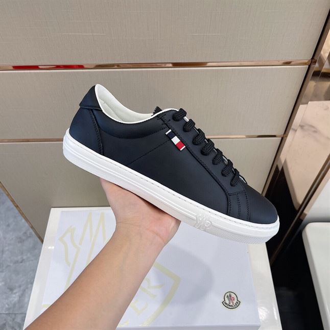 MONCLER LOW-TOP SNEAKERS - MCS011