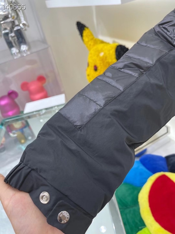 MONCLER OLARGUES HOODED DOWN JACKET - MC112