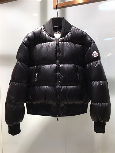 MONCLER PUFFER MERLAT BOMBER JACKET - MC033