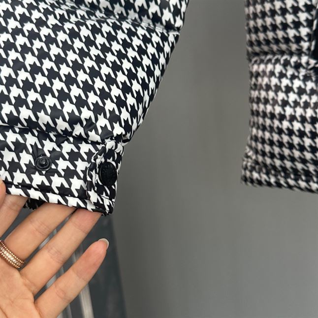 MONCLER SOCOTRINE SHORT DOWN JACKET - MC057