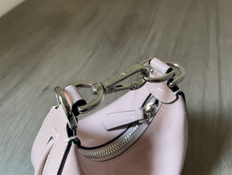 NANO FENDYGRAPHY PURPLE LEATHER CHARM