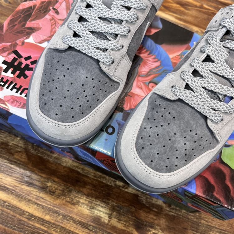 NIKE SB DUNK LOW 'LONDON' - NSN006