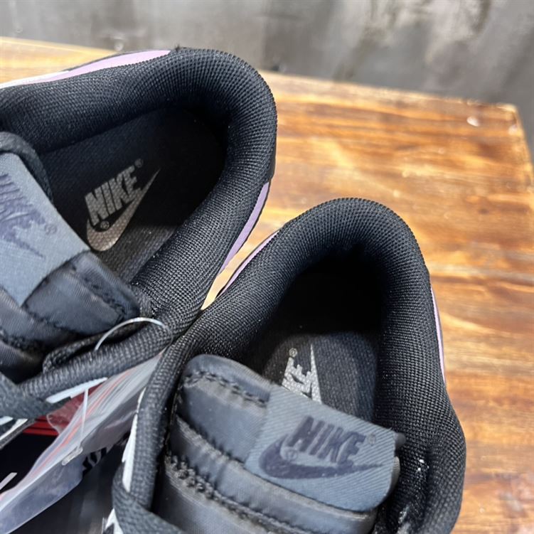 NIKE SB DUNK LOW SNEAKER - NSN008