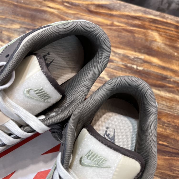 NIKE SB DUNK LOW SNEAKER - NSN018