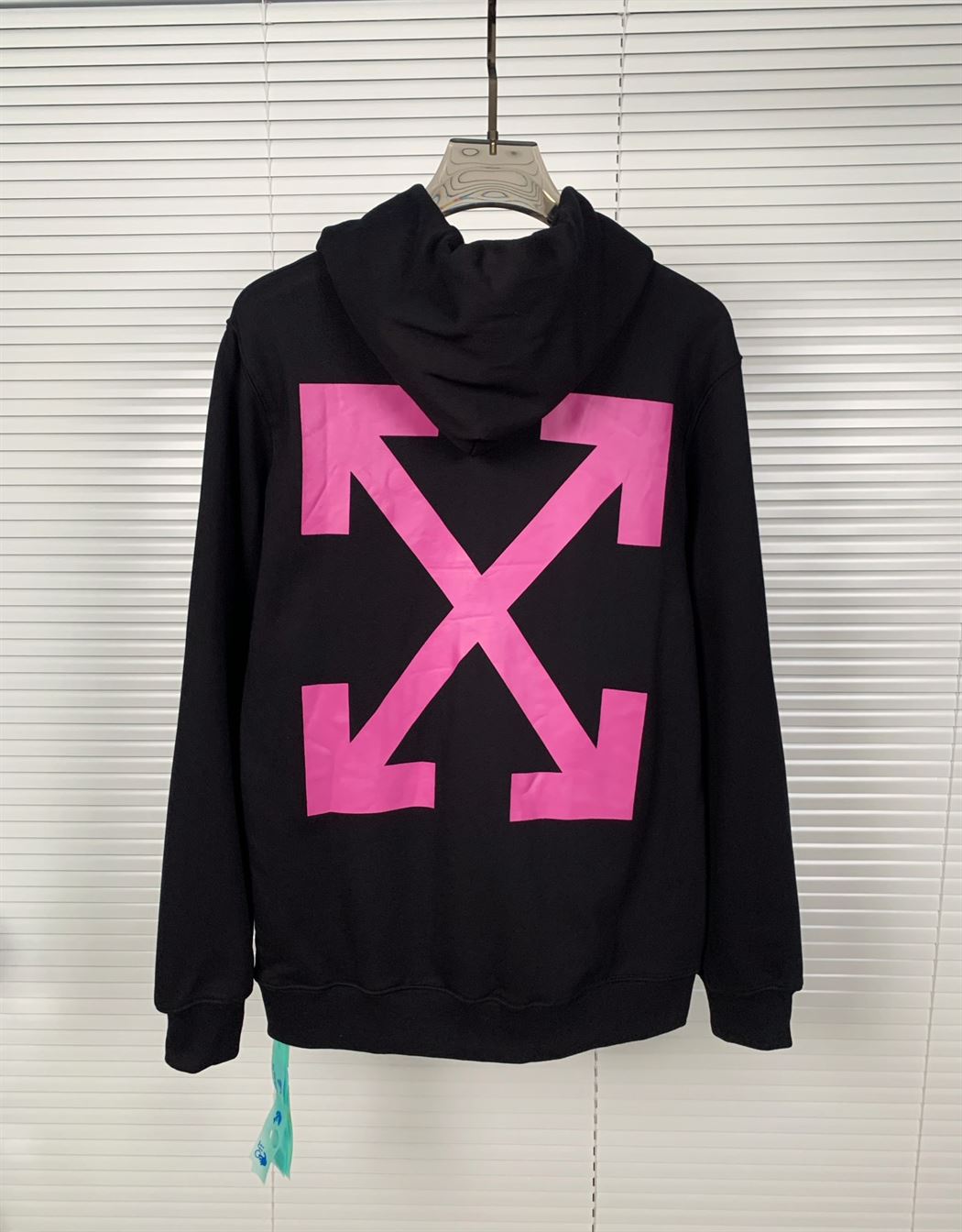 OFF-WHITE ARROW CARAVAGGIO MERCY SKATE HOODIE BLACK PURPLE - OS014